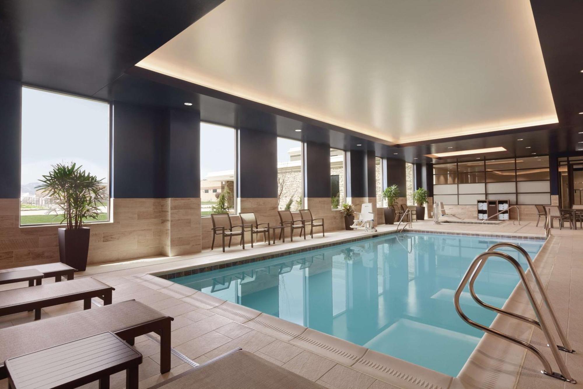 Embassy Suites By Hilton South Jordan Salt Lake City Exterior foto